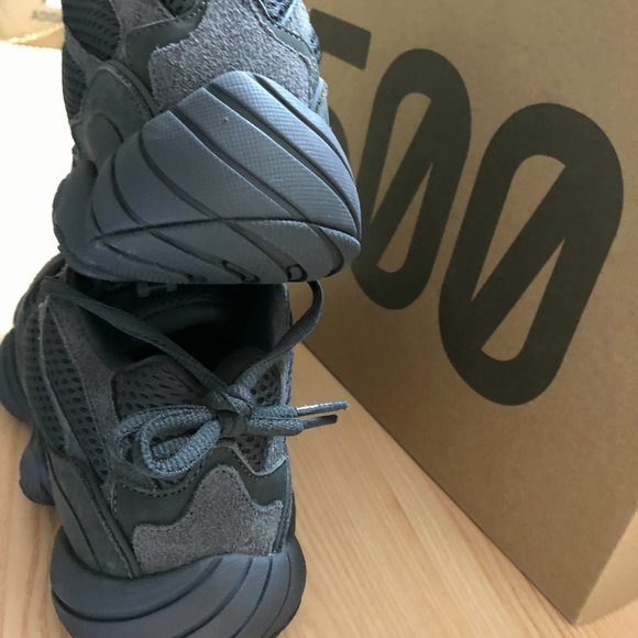 yeezy 500 main image 4